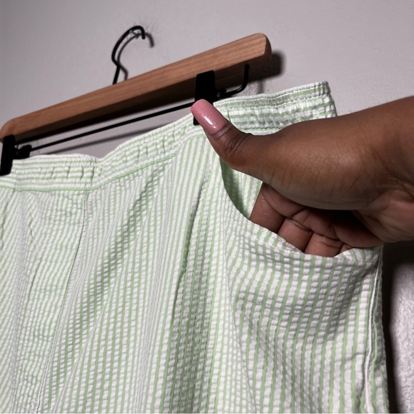 Quacker Factory Women Pants 1X Green White Gingham Capri Pull On Picnic Casual - Picture 4 of 7
